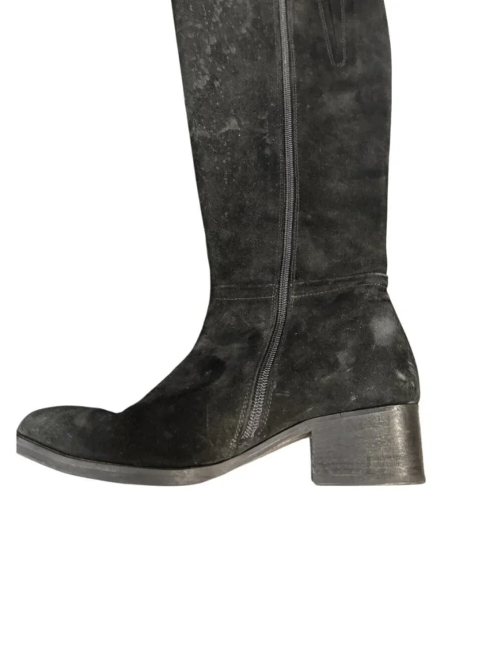 Italeau suede knee